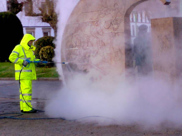 Best Sidewalk Pressure Washing  in Warm Springs, OR